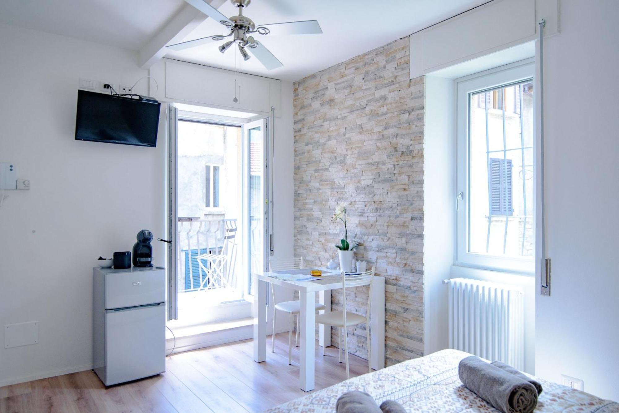 Laglio Apartment Above George Luaran gambar