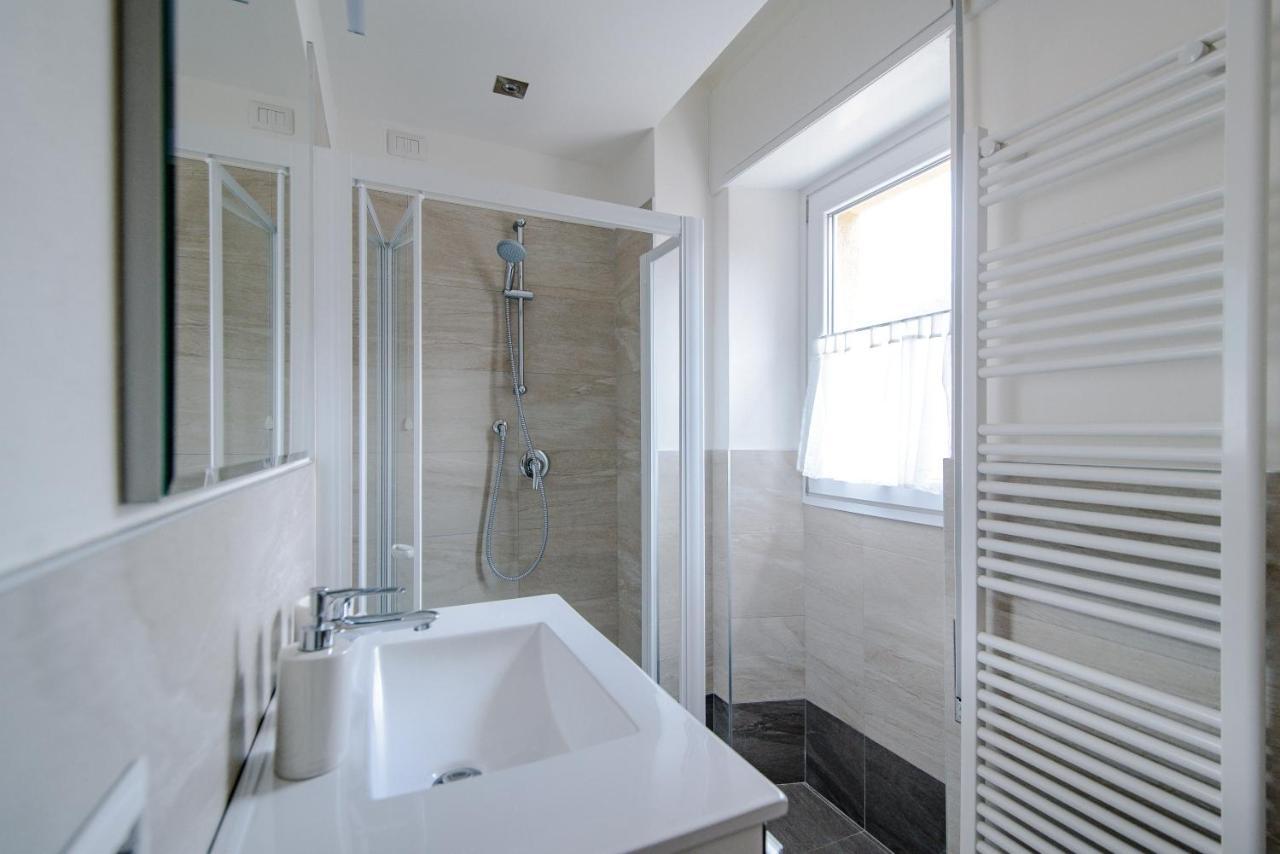 Laglio Apartment Above George Luaran gambar